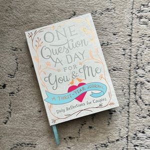 “One Question A Day For You and Me” Journal for Couples